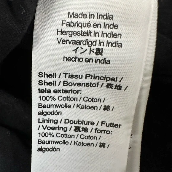 J. Crew NWT Eyelet Cropped Top Blouse Lace Covered Buttons BLACK medium - Picture 16 of 16